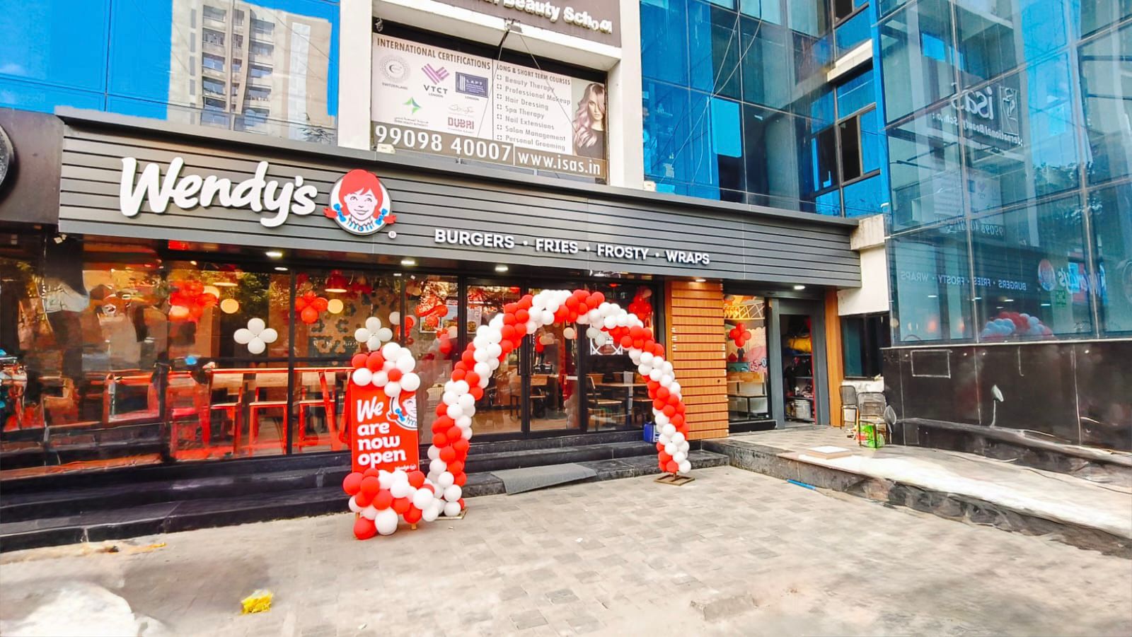 Wendy’s Strengthens Presence in Gujarat with Two New Dine-In Outlets in Ahmedabad and Anand.